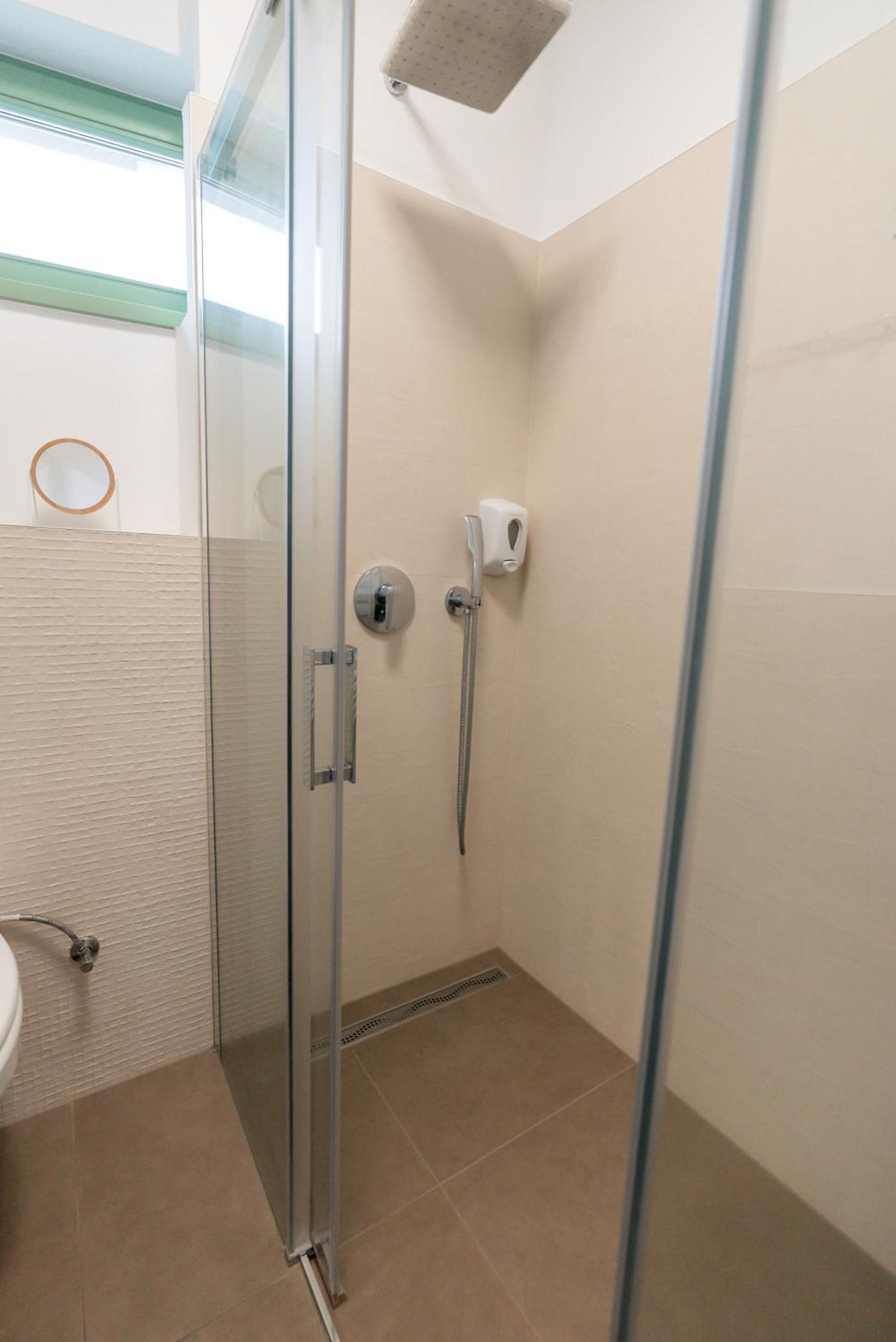 Jokai Apartman Dunafoldvar エクステリア 写真