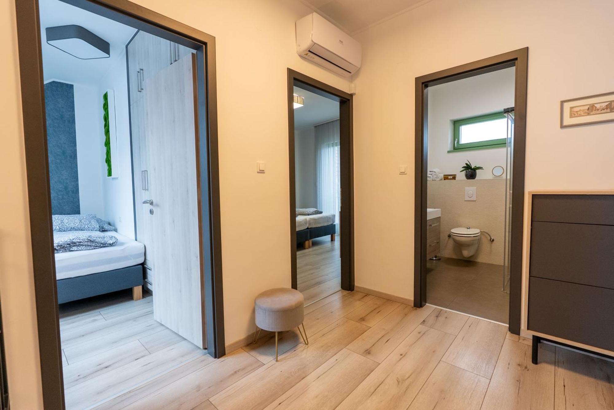 Jokai Apartman Dunafoldvar エクステリア 写真