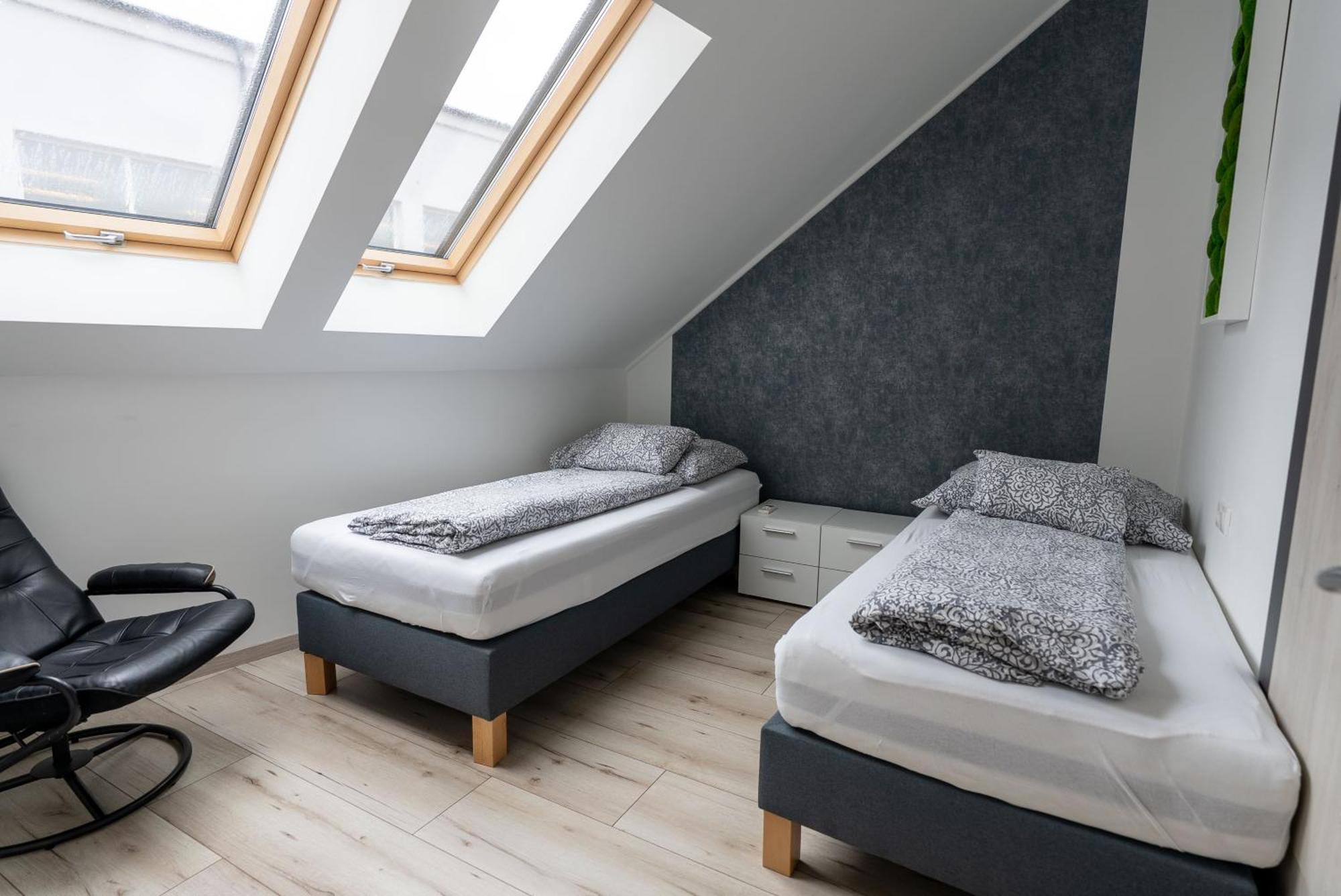 Jokai Apartman Dunafoldvar エクステリア 写真